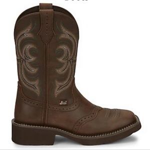 Justin Gypsy Boots; Size 11